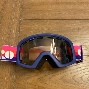 Youth ski goggles